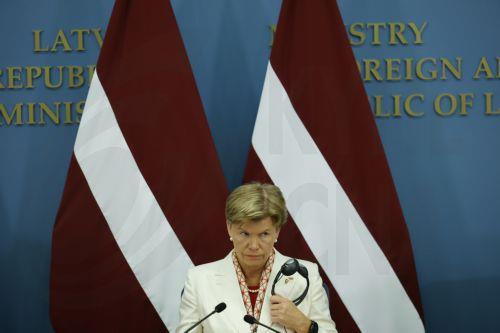 Cyprus-Latvia FMs hold talks in Nicosia