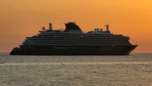 Στο λιμανάκι της Κάτω Πάφου κρουαζιερόπλοιο με 900 επιβάτες