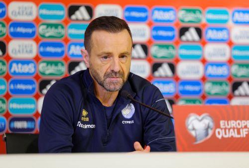Να πρωταγωνιστήσει στο Nations League θέλει η Εθνική, λέει ο Μάντζιος