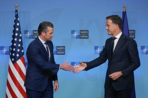 Συνάντηση ΥΠΑΜ ΝΑΤΟ στις Βρυξέλλες με θέμα τη στρατιωτική στήριξη στην Ουκρανία