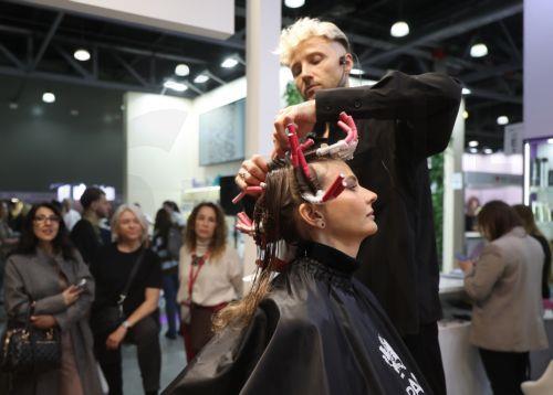 Μόνο με άδεια η παρασκευή καλλυντικών, αναφέρουν οι Φαρμακευτικές Υπηρεσίες