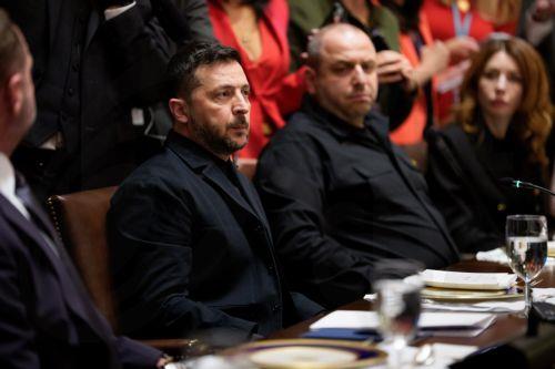 Έτοιμος για συνάντηση με Τραμπ και Πούτιν στη Βουδαπέστη δηλώνει ο Ζελένσκι