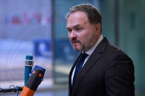 Θα συνεχίσουμε να προωθούμε το έργο, λέει για GSI στο ΚΥΠΕ ο Επίτροπος Γιόργκενσεν