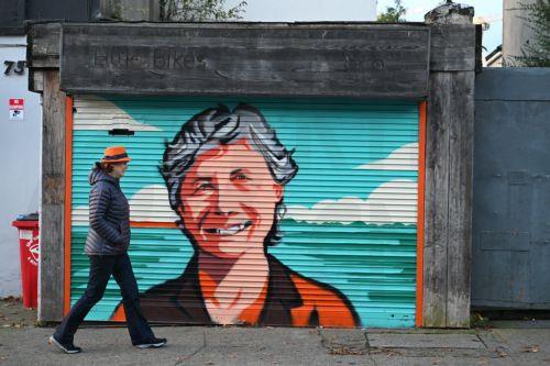 Η ανεξάρτητη Κάθριν Κόνολι αναδείχτηκε Πρόεδρος της Ιρλανδίας με ποσοστό 63,4%