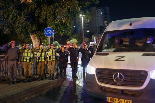 Παραβίαση εκεχειρίας λέει το Ισραήλ η παράδοση λειψάνων που δεν ανήκαν σε εναπομείναντες ομήρους