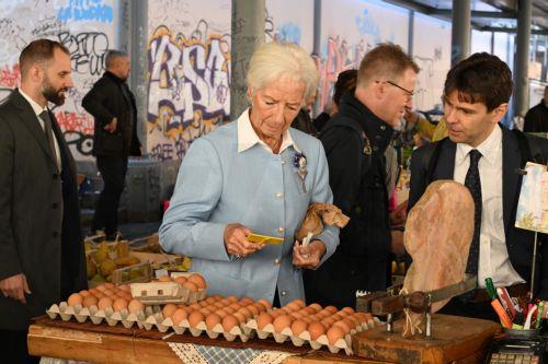 Η ΕΚΤ δεν βιάζεται να αλλάξει τα επιτόκια, καταδεικνύουν τα πρακτικά Δεκεμβρίου