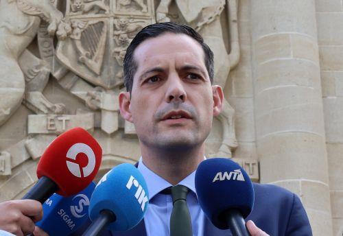 Με τιμές εν ενεργεία Προέδρου η κηδεία του Γ. Βασιλείου, αποφάσισε το Υπουργικό