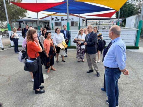 Έχουν ήδη αξιοποιηθεί €700 εκατ. από το «ΘΑλΕΙΑ 2021–2027» στην Κύπρο, λέει το ΥΠΟΙΚ