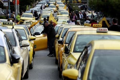Σε τετράωρη στάση εργασίας προχωρούν την Τρίτη οι οδηγοί ταξί στη Λάρνακα