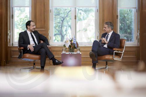 Για επικείμενη επίσκεψη στην Άγκυρα ενημέρωσε τον ΠτΔ ο Μητσοτάκης