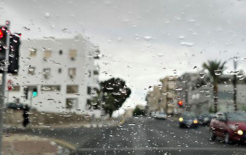 Πτώση θερμοκρασίας από Τετάρτη, αναμένονται καταιγίδες λέει στο ΚΥΠΕ το Τμ. Μετεωρολογίας