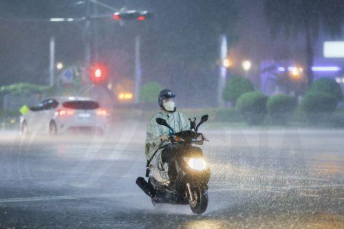 Πλησιάζει απειλητικά την Αυστραλία ο τροπικός κυκλώνας Μίτσελ