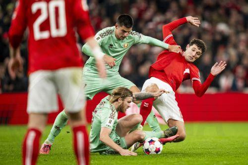 Μουντιάλ 2026: Η Λευκορωσία «τιμώρησε» την υπεροψία της Δανίας, «αγγίζει» τα τελικά η Ελβετία