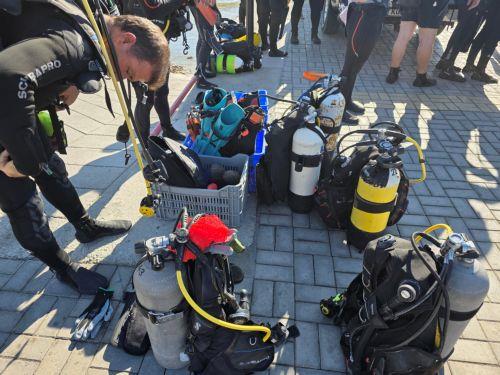 Αρχή Λιμένων: Δύο τόνοι απορριμάτων συλλέχθηκαν σε εκστρατεία καθαρισμού στο Λιμανάκι Κ. Πάφου