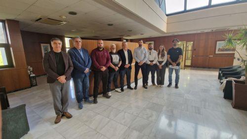 Συνάντηση Δημάρχου Στροβόλου με εκπροσώπους νεολαίας ΔΗΠΑ