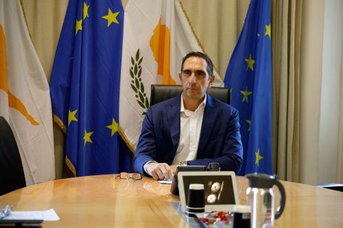 Στη Σουηδία για επαφές για στεγαστικό-πολιτική άμυνα ο Υπουργός Εσωτερικών