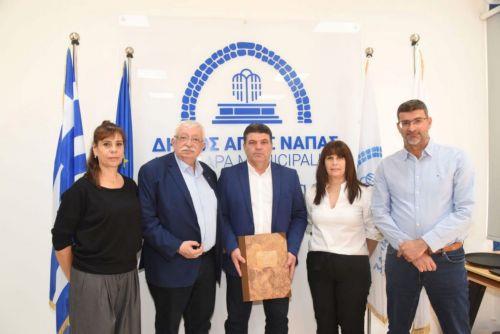 Συνάντηση Δημάρχου Αγίας Νάπας με Πρόεδρο Ναυτικού Μουσείου Κρήτης