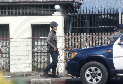 Τουλάχιστον 31 νεκροί στη Μιανμάρ σε βομβαρδισμό της χούντας κατά νοσοκομείου