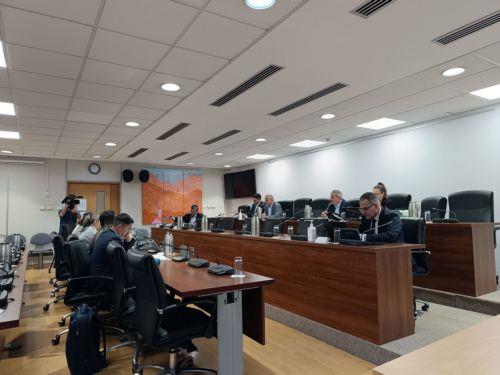 Την επόμενη εβδομάδα στην Ολομέλεια η αναπομπή από τον ΠτΔ του νόμου για ΜΟΤ