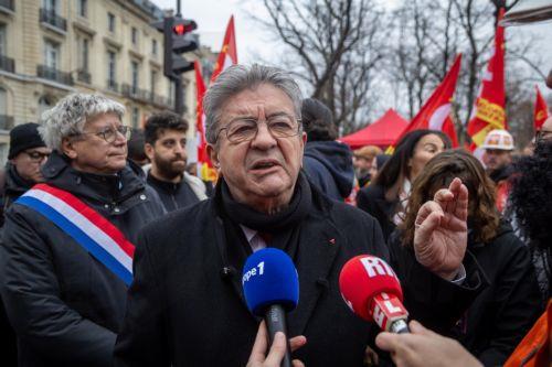 Αντιδράσεις στη Γαλλία για ένταξη «Ανυπότακτης Γαλλίας» στην άκρα αριστερά