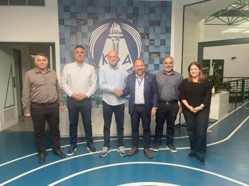 Οι αθλητικές εγκαταστάσεις Δήμου Παραλιμνίου-Δερύνειας σε συνάντηση στον ΚΟΑ