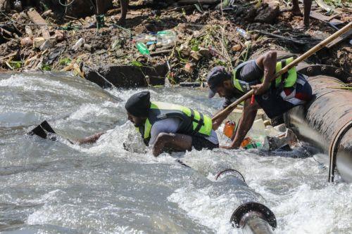 Τους 607 έφτασαν οι νεκροί από πλημμύρες και κατολισθήσεις στη Σρι Λάνκα