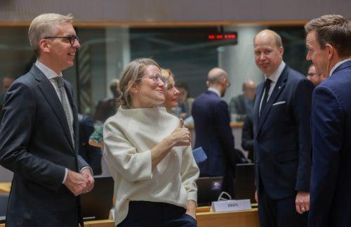 Συμφωνία ΥΠΕΣ ΕΕ αναγκαιότητας ενιαίων διαδικασιών απέλασης, γράφουν γερμανικά ΜΜΕ