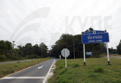 Τουλάχιστον 34 νεκροί και 800.000 εκτοπισμένοι λόγω μαχών Ταϊλάνδης - Καμπότζης