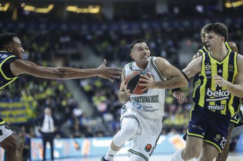 Euroleague: Τεράστια νίκη για Παναθηναϊκό στην Πόλη, ήττα Ολυμπιακού στο ΣΕΦ