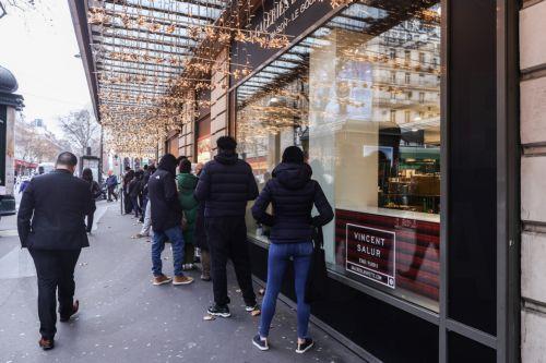 Νεαρός άνδρας μαχαίρωσε τρεις γυναίκες σε σταθμούς του μετρό στο Παρίσι