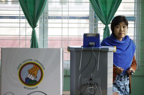 Bουλευτικές εκλογές στη Μιανμάρ, οι πρώτες μετά το στρατιωτικό πραξικόπημα