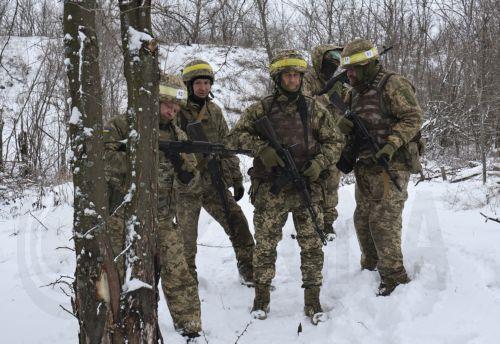 Συζητήσεις για τα επόμενα βήματα για τον τερματισμό του πολέμου στην Ουκρανία