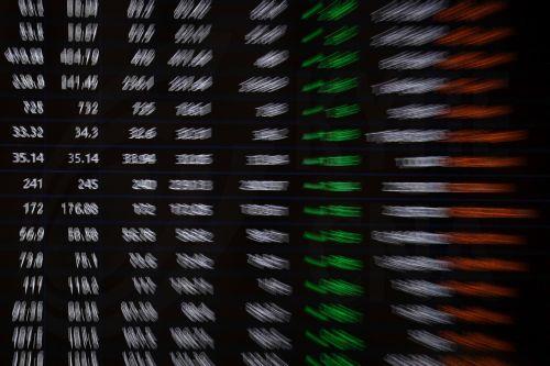 Ημερήσια πτώση στο ΧΑΚ την Παρασκευή, μικρά εβδομαδιαία κέρδη