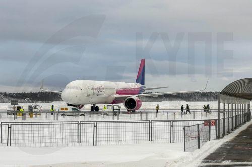 Χιονόπτωση στο Παρίσι οδηγεί σε ακύρωση του 15% πτήσεων από Ορλί-Σαρλ ντε Γκολ