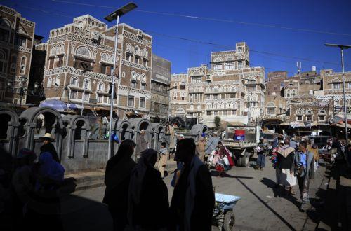 Επτά νεκροί σε αεροπορικές επιδρομές συνασπισμού Σ. Αραβίας στην Υεμένη