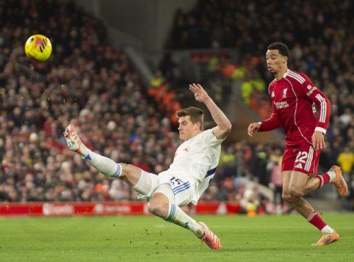 Γκέλα για Λίβερπουλ στο ξεκίνημα της νέας χρονιάς