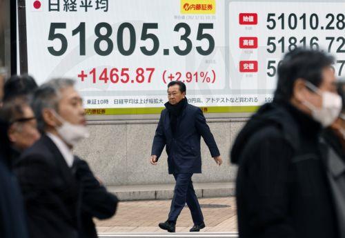 Τα μεγάλα ελλείμματα ΗΠΑ - Ιαπωνίας πιέζουν ανοδικά τις αποδόσεις