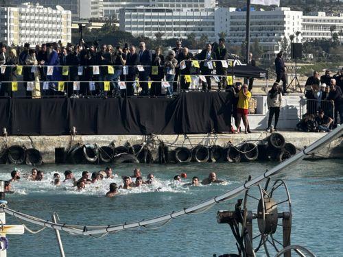 Καλή Φώτιση και λύτρωση στην πατρίδα μας ευχήθηκε από την Αγία Νάπα η ΠτΒ