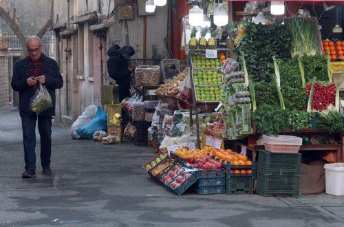 Να μην καταστείλουν τις διαμαρτυρίες, καλεί τις δυνάμεις ασφαλείας ο Πρόεδρος Ιράν