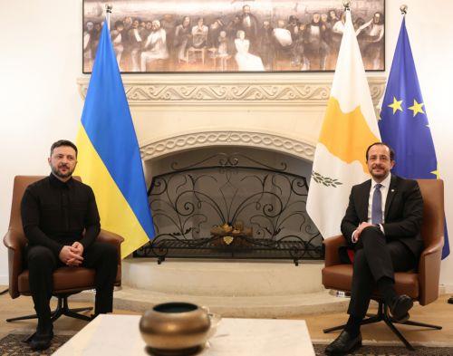 Προσβλέπει σε «βήματα μπροστά» κατά την Κυπριακή Προεδρία ΕΕ λέει ο Ζελένσκι στον ΠτΔ