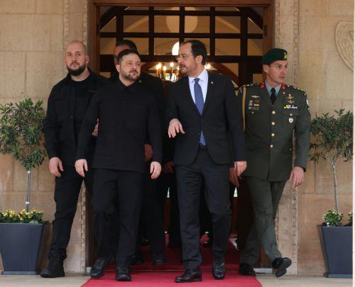 Η ειρήνη στην Ουκρανία μπορεί να επιτευχθεί χωρίς έξωθεν επιβολή λέει η Λευκωσία