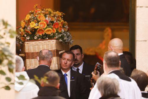 Η Μπ. Μπαρντό τάφηκε στο Σεν Τροπέ, πέθανε από καρκίνο αποκάλυψε ο σύζυγός της