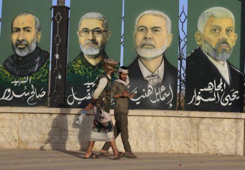 Ο πρόεδρος Τραμπ αρνήθηκε να διευκρινίσει τι εννοούσε με την υπόσχεση στους Ιρανούς διαδηλωτές ότι «η βοήθεια είναι καθ οδόν»