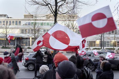 Η Δύση να πάψει να λέει ότι Μόσχα και Πεκίνο απειλούν την Γροιλανδία, είπε η Ζαχάροβα