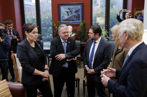 Αντιπροσωπεία Κογκρέσου στη Γροιλανδία για να καθησυχάσει τους φόβους