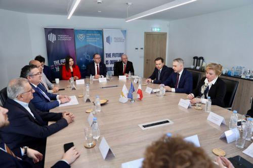 Ψηφιακή μετάβαση και ενίσχυση συνεργασίας στην έρευνα συζήτησε με Πολωνό Αντιπρόεδρο ο Σκουρίδης