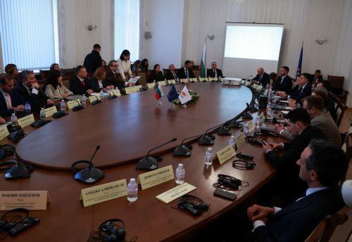 Βούλγαροι αξιωματούχοι εκφράζουν ανησυχία για έλλειψη προόδου στη Βόρεια Μακεδονία