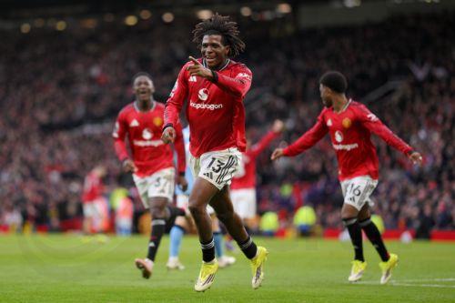 Η Γιουνάιτεντ «βασίλισσα» του Μάντσεστερ, 2-0 τη Σίτι