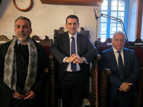 Την ανάγκη για αρραγές πολιτικό μέτωπο σημείωσε ο Υπ. Ενέργειας στο μνημόσυνο Αρχ. Μακαρίου Γ