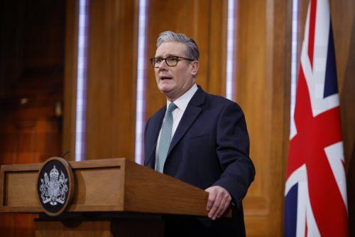 Ανησυχία Στάρμερ για τη συμμετοχή Πούτιν στο «Συμβούλιο Ειρήνης»